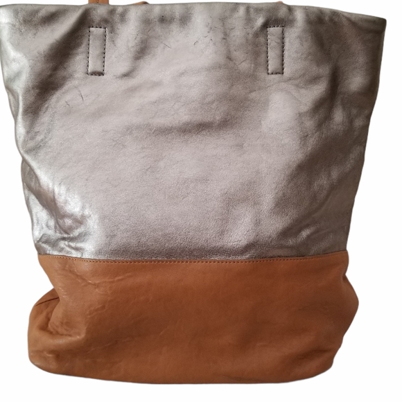 DKNY Donna Karan Soft Metallic Leather Tote Bag - Picture 10 of 15